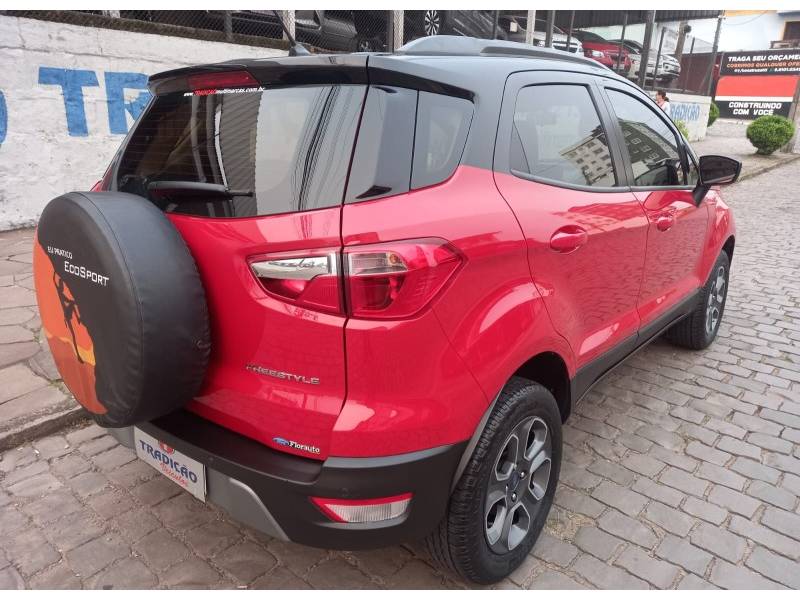 FORD - ECOSPORT - 2019/2020 - Vermelha - R$ 79.900,00