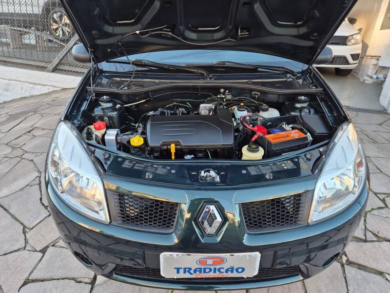 RENAULT - SANDERO - 2011/2011 - Verde - R$ 28.900,00