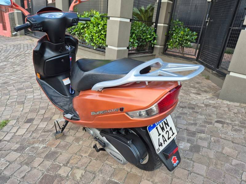 SUZUKI - BURGMAN - 2015/2016 - Laranja - R$ 9.900,00