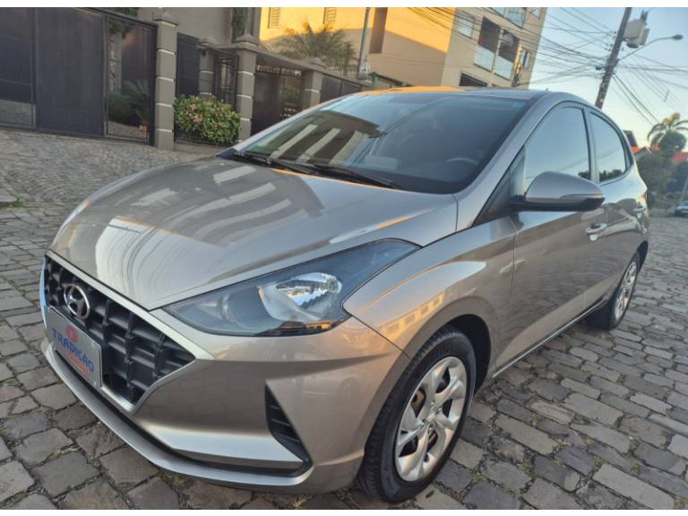 HYUNDAI - HB20 - 2019/2020 - Prata - R$ 64.900,00