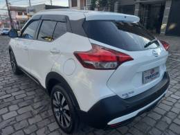 NISSAN - KICKS - 2016/2017 - Branca - R$ 83.500,00