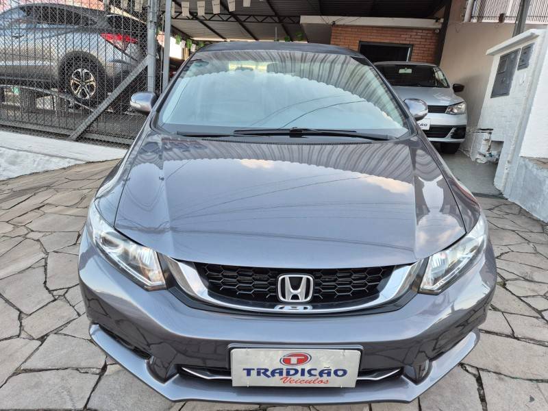 HONDA - CIVIC - 2015/2016 - Cinza - R$ 81.900,00