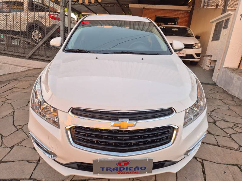 CHEVROLET - CRUZE - 2014/2015 - Branca - R$ 65.900,00