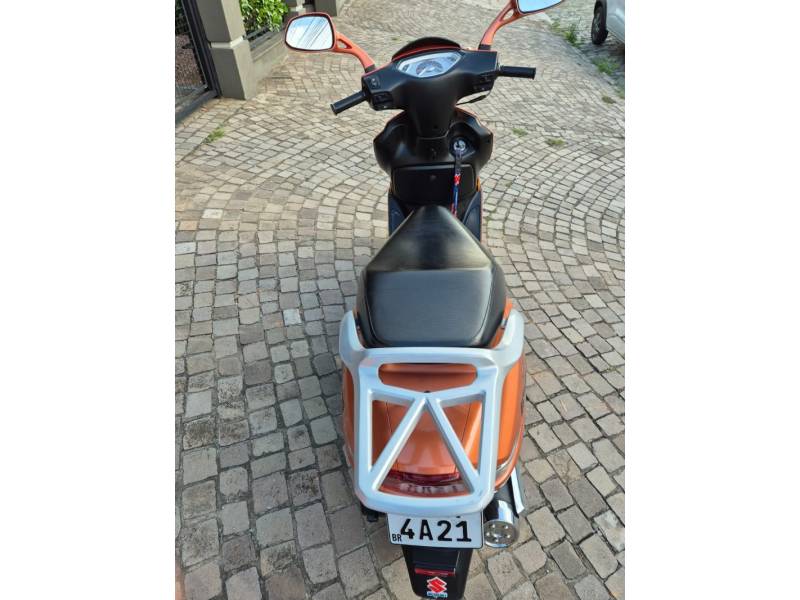 SUZUKI - BURGMAN - 2015/2016 - Laranja - R$ 9.900,00