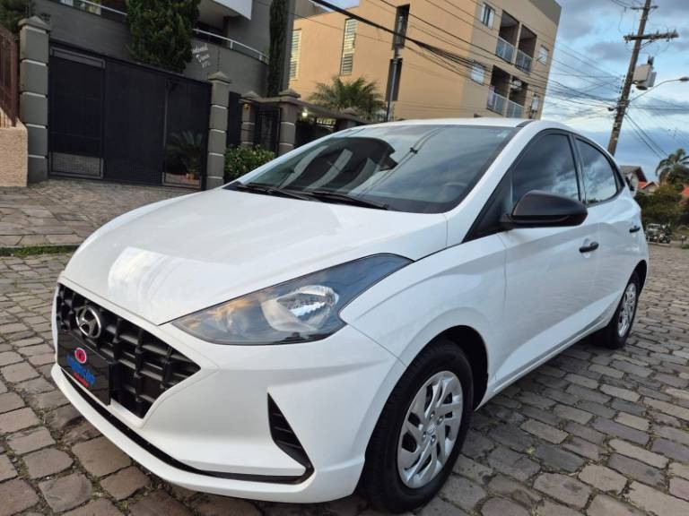 HYUNDAI - HB20 - 2020/2021 - Branca - R$ 61.900,00