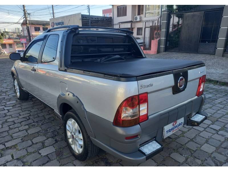 FIAT - STRADA - 2013/2013 - Prata - R$ 53.900,00