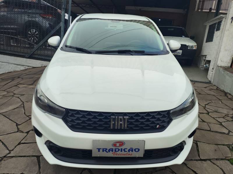 FIAT - ARGO - 2020/2021 - Branca - R$ 62.900,00