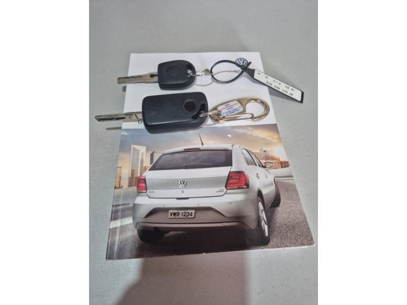 VOLKSWAGEN - GOL - 2020/2021 - Branca - R$ 53.900,00