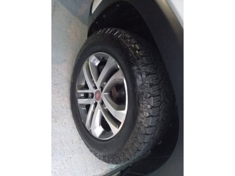 FIAT - TORO - 2020/2021 - Branca - R$ 117.900,00