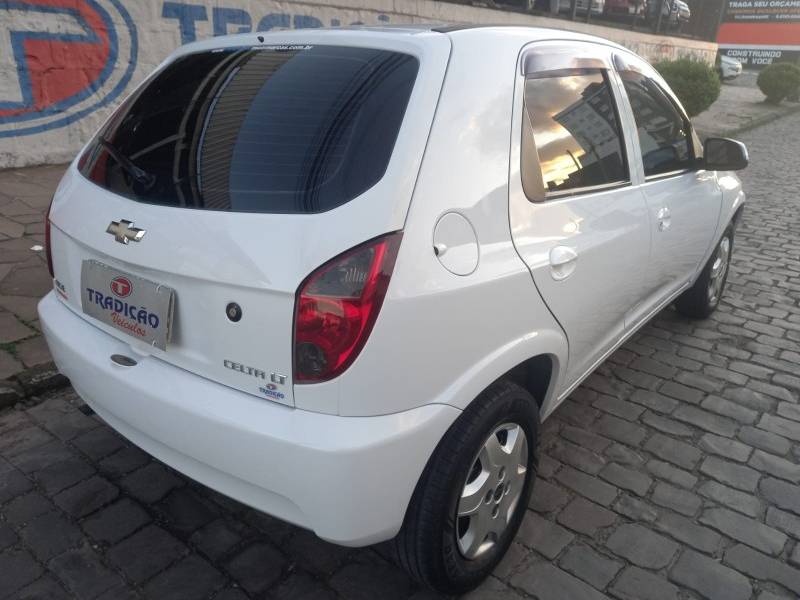 CHEVROLET - CELTA - 2012/2013 - Branca - R$ 33.900,00