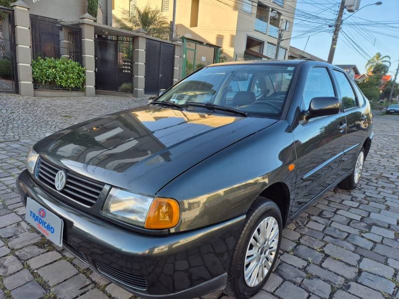 VOLKSWAGEN - POLO - 1998/1999 - Cinza - R$ 14.900,00