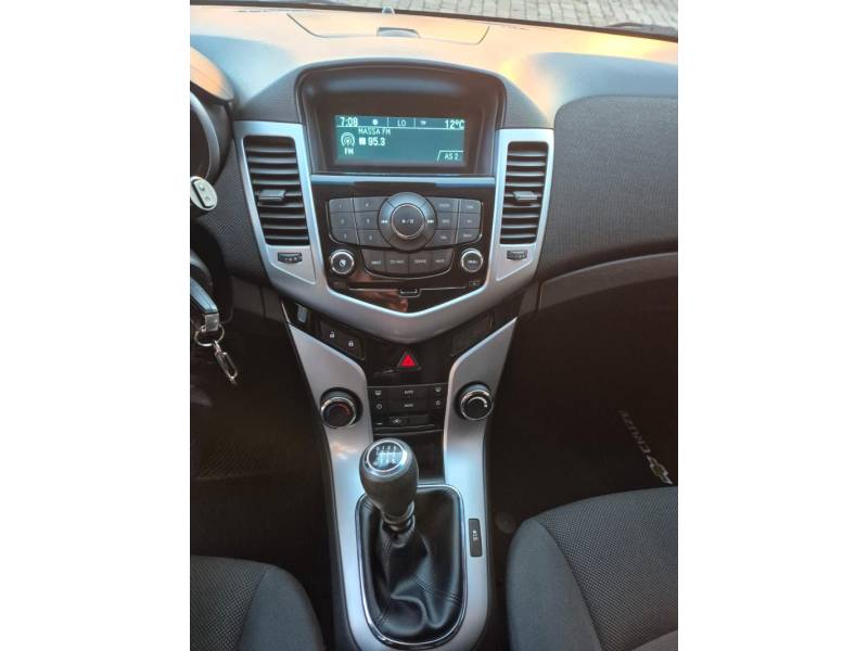 CHEVROLET - CRUZE - 2014/2015 - Branca - R$ 65.900,00