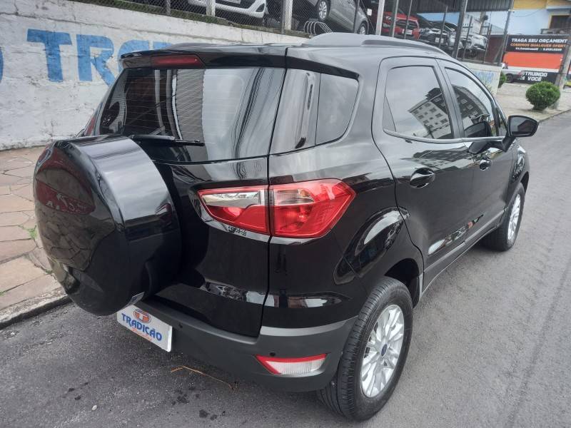 FORD - ECOSPORT - 2016/2017 - Preta - R$ 62.900,00