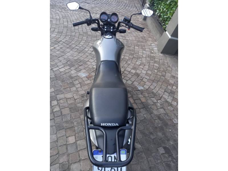 HONDA - CG 150 - 2010/2010 - Cinza - R$ 9.500,00