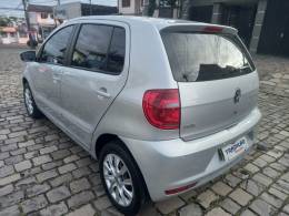 VOLKSWAGEN - FOX - 2013/2014 - Prata - R$ 40.900,00