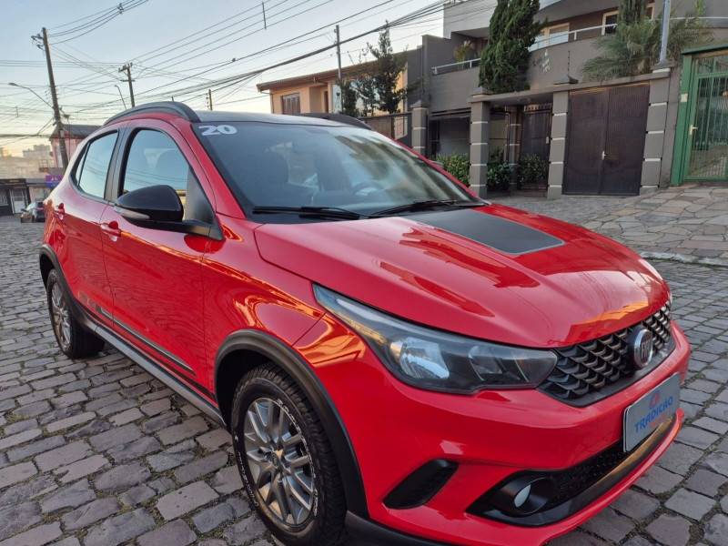 FIAT - ARGO - 2019/2020 - Vermelha - R$ 73.900,00
