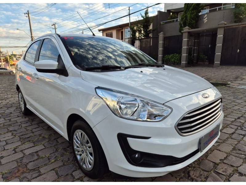 FORD - KA + - 2019/2019 - Branca - R$ 52.500,00