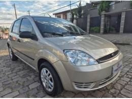 FORD - FIESTA - 2006/2007 - Prata - R$ 22.900,00