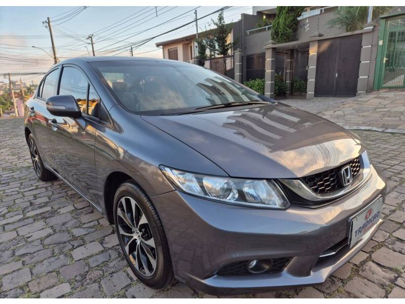 HONDA - CIVIC - 2015/2016 - Cinza - R$ 81.900,00