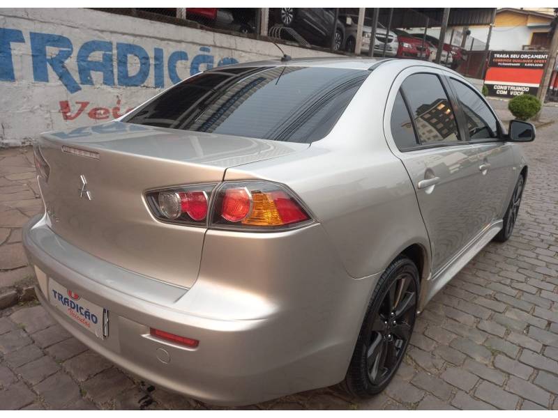 MITSUBISHI - LANCER - 2012/2013 - Prata - R$ 58.900,00