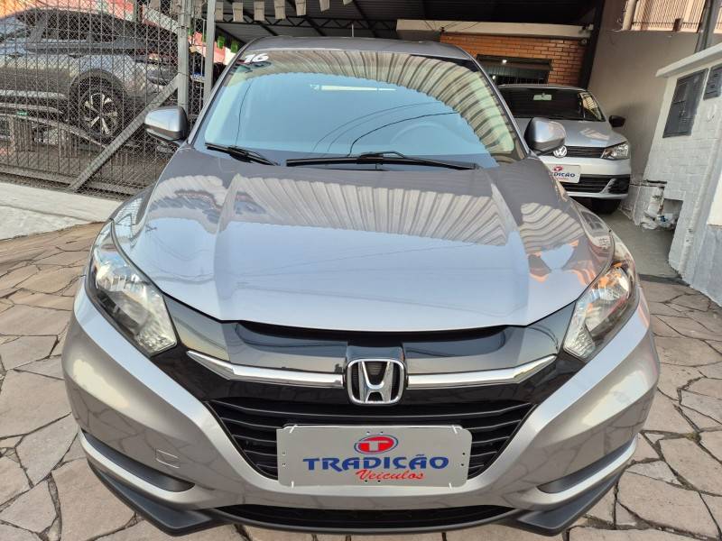 HONDA - HR-V - 2015/2016 - Cinza - R$ 88.500,00