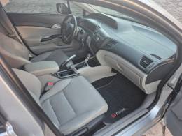 HONDA - CIVIC - 2016/2016 - Prata - R$ 82.900,00