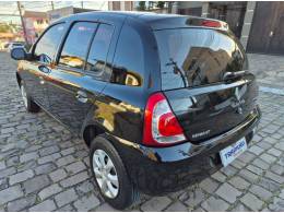 RENAULT - CLIO - 2014/2015 - Preta - R$ 33.900,00