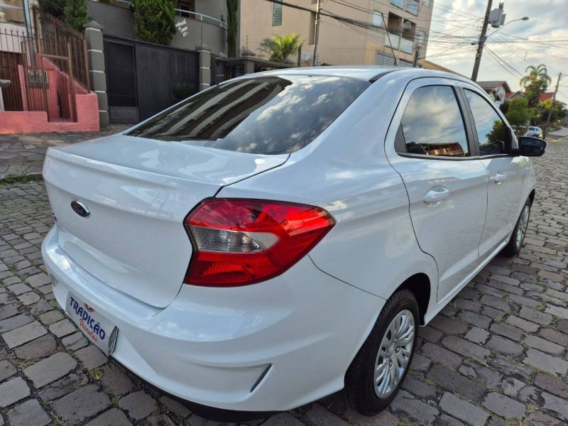 FORD - KA + - 2019/2019 - Branca - R$ 52.500,00