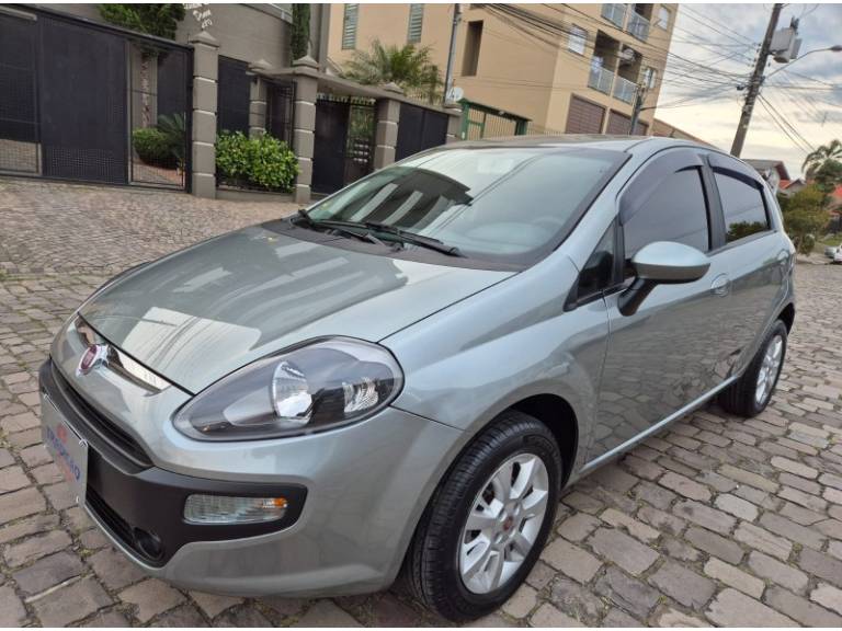 FIAT - PUNTO - 2015/2015 - Cinza - R$ 45.900,00