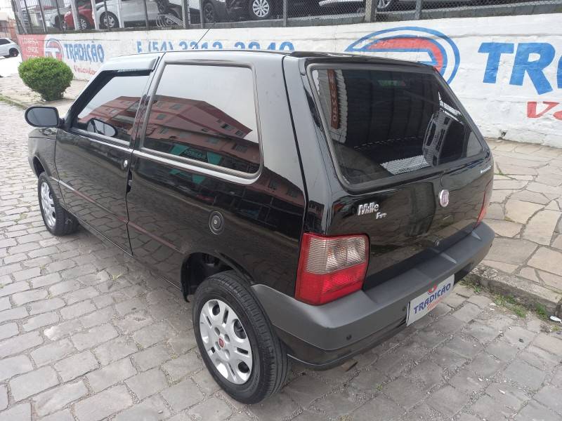 FIAT - UNO - 2013/2013 - Preta - R$ 22.900,00