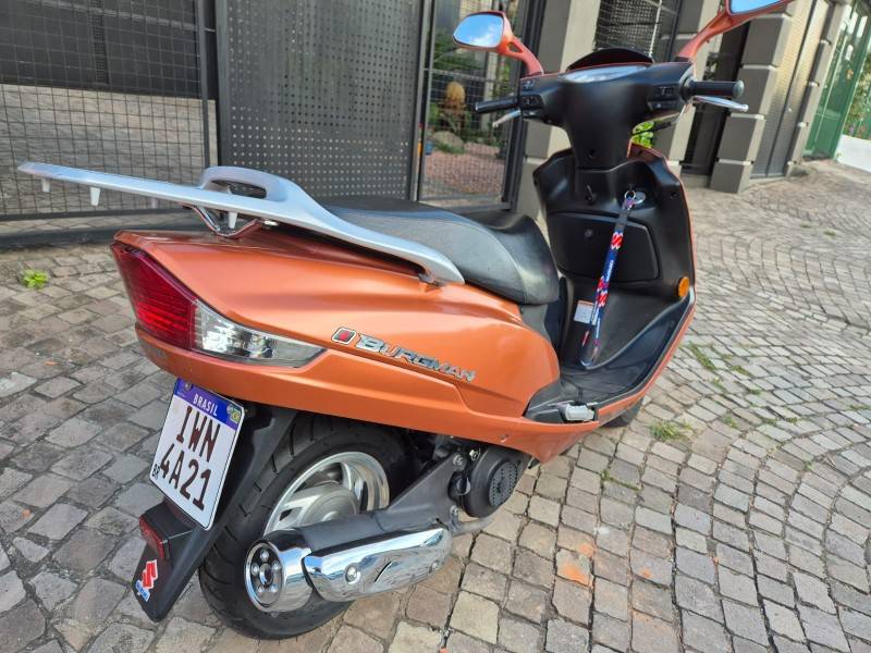 SUZUKI - BURGMAN - 2015/2016 - Laranja - R$ 9.900,00