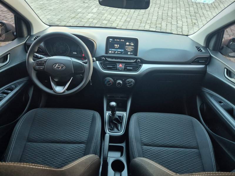 HYUNDAI - HB20 - 2019/2020 - Prata - R$ 64.900,00