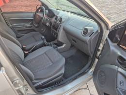 FORD - FIESTA - 2006/2007 - Prata - R$ 22.900,00