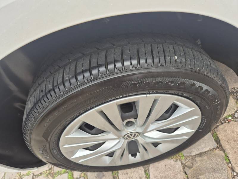 VOLKSWAGEN - GOL - 2020/2021 - Branca - R$ 53.900,00