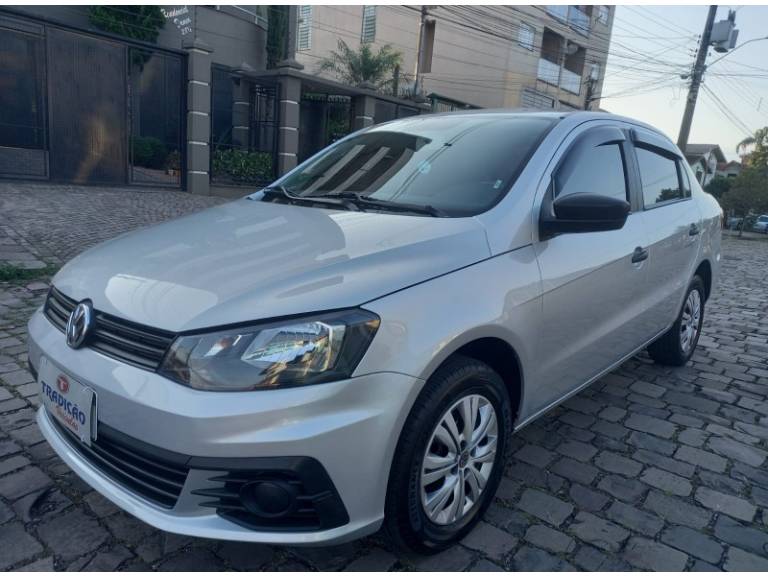 VOLKSWAGEN - VOYAGE - 2017/2017 - Prata - R$ 49.900,00