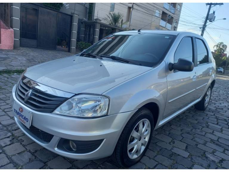 RENAULT - LOGAN - 2010/2011 - Prata - R$ 28.900,00