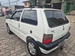 FIAT - UNO - 2010/2011 - Branca - R$ 22.900,00